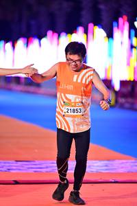 BIB: 21853
                            <button type="button" onclick="openModal(23230750)" class="btn btn-primary btn-sm float-right btn-popup" data-toggle="modal" data-target=".modal-high-quality">
                        <i class="fas fa-shopping-cart"></i> Add to Cart
                    </button>
                                            <button type="button" onclick="isThisMe(23230750, true)" class="btn btn-success btn-sm float-right btn-popup btn-isme hidden" data-toggle="tooltip" data-placement="bottom" title="นี่คือรูปของคุณใช่ไหม คลิกที่นี่เพื่อเอาเข้าอัลบั้ม">
                        <i class="fas fa-plus"></i> Add to album
                    </button>
                    <button type="button" onclick="isThisMe(23230750, false)" class="btn btn-warning btn-sm float-right btn-popup btn-isnotme hidden">
                        <i class="fas fa-ban"></i> Remove from album
                    </button>